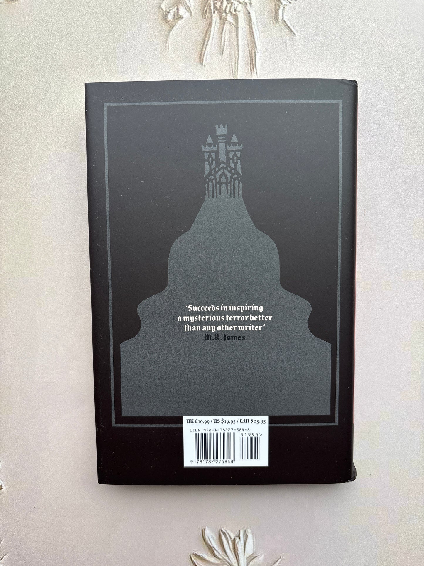 Carmilla by Joseph Sheridan Lefanu, Carmen Maria Machado (Editor)