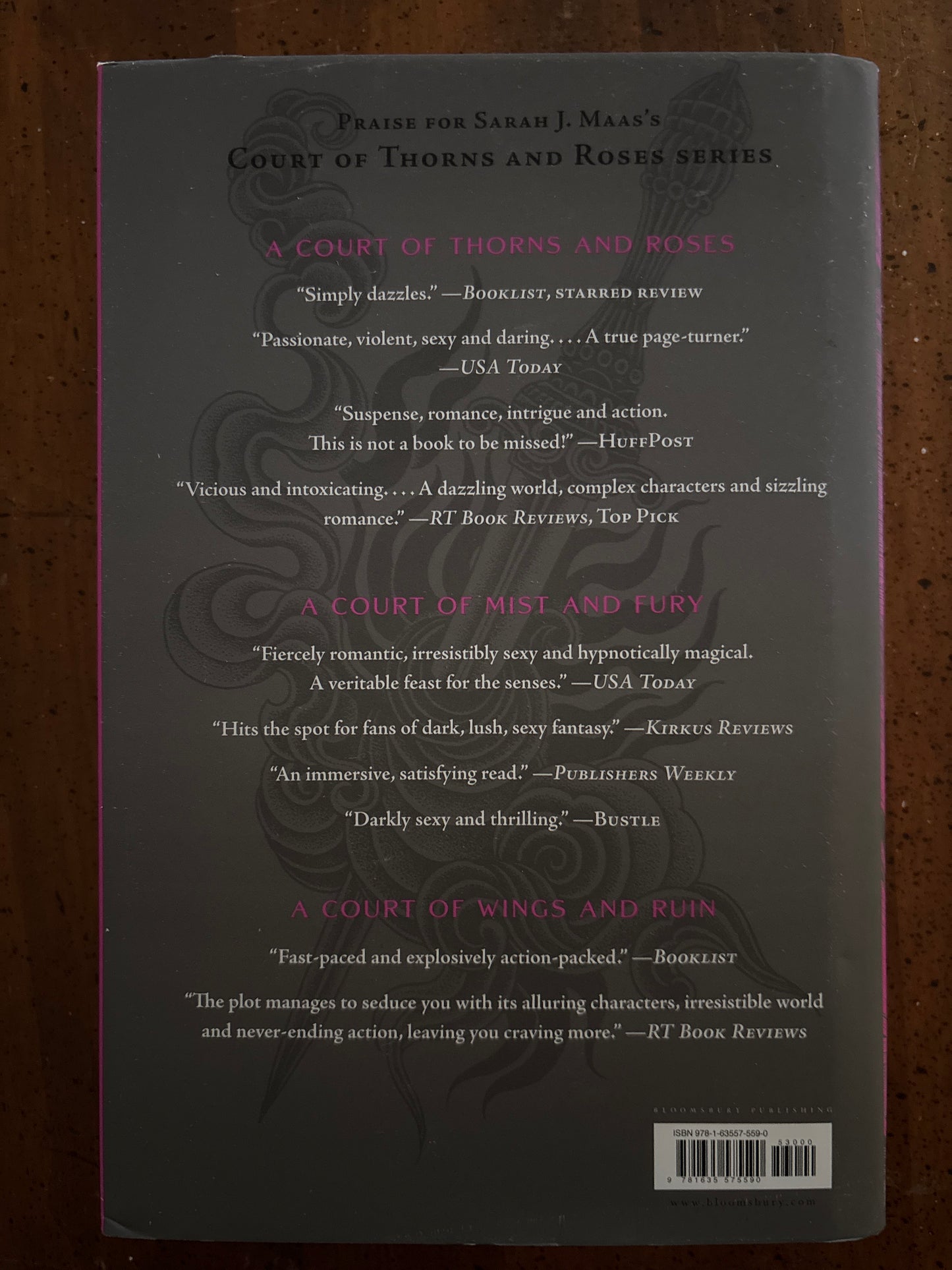 A Court of Wings and Ruin Spacial Edition by Sarah J. Maas