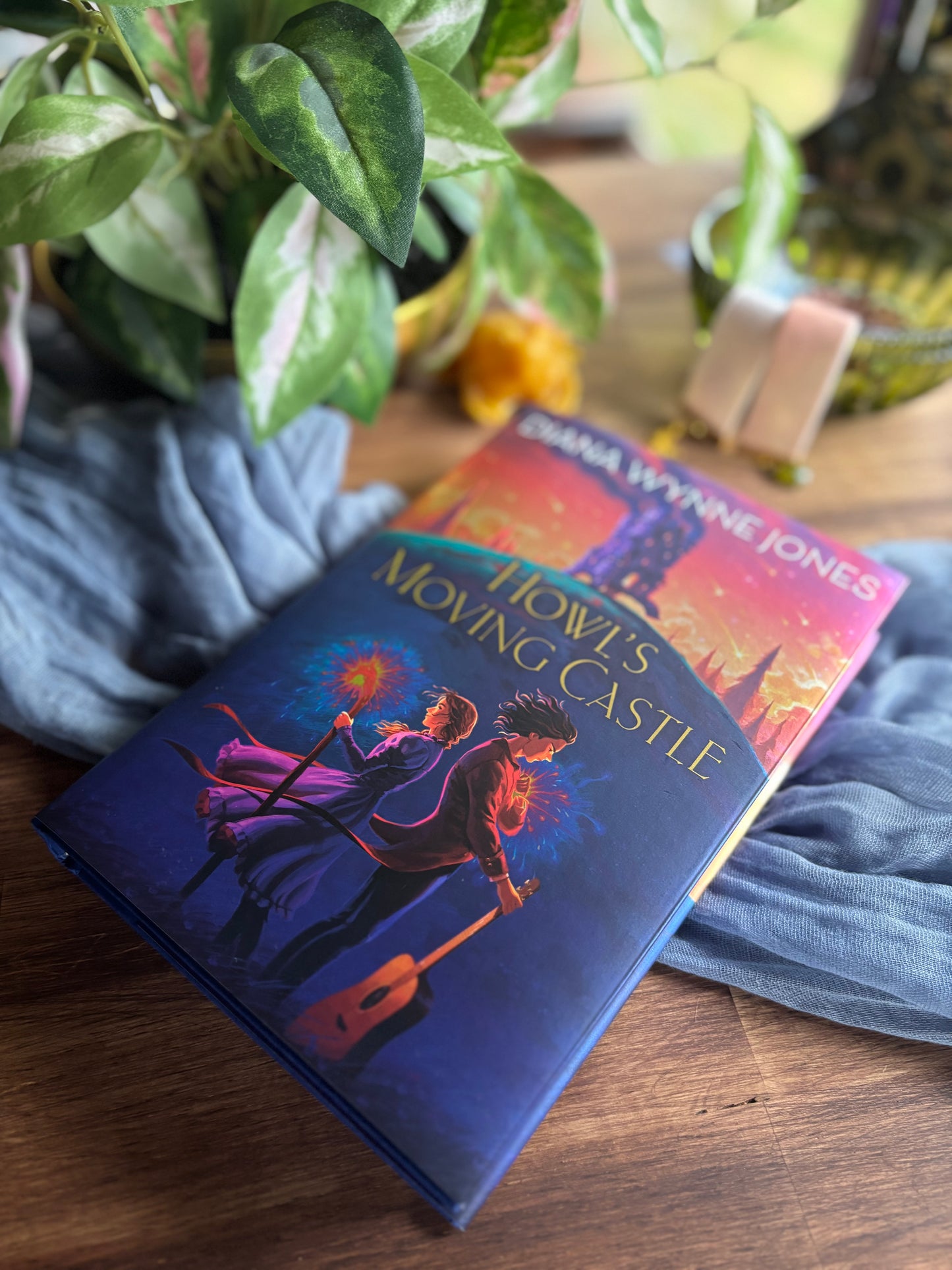 Howls Moving Castle - Deluxe Limited Edition by Diana Wynne Jones