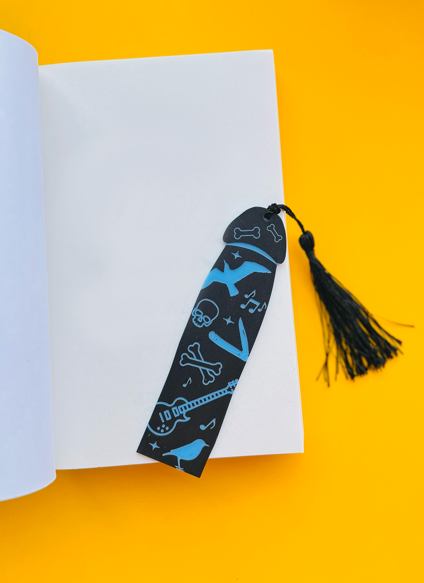 Blackbird Cockmark Bookmark: Orange