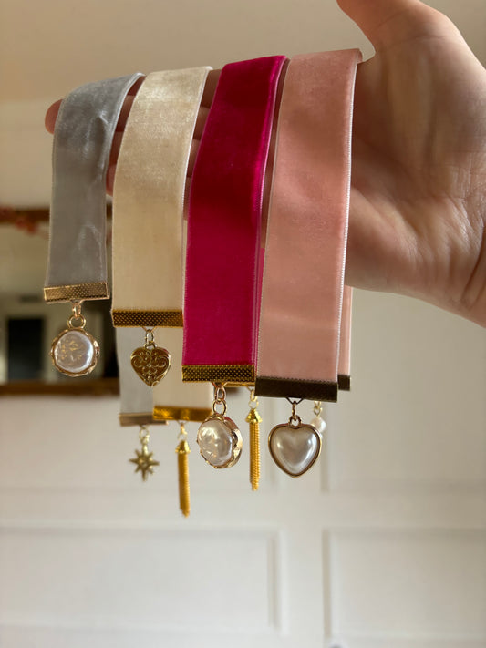 Velvet Bookmark Short